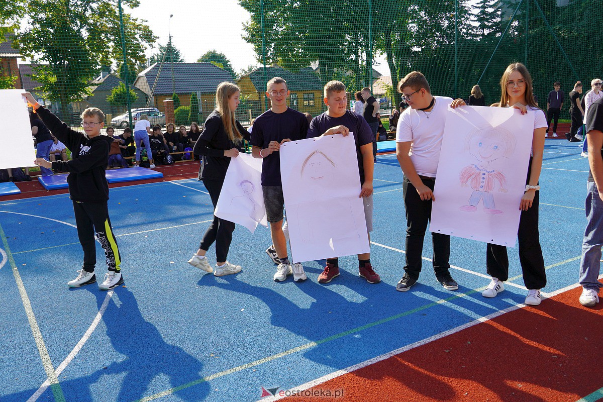 Otrzęsiny Klas Pierwszych z Zespołów Szkół Powiatowych [26.09.2023] - zdjęcie #65 - eOstroleka.pl