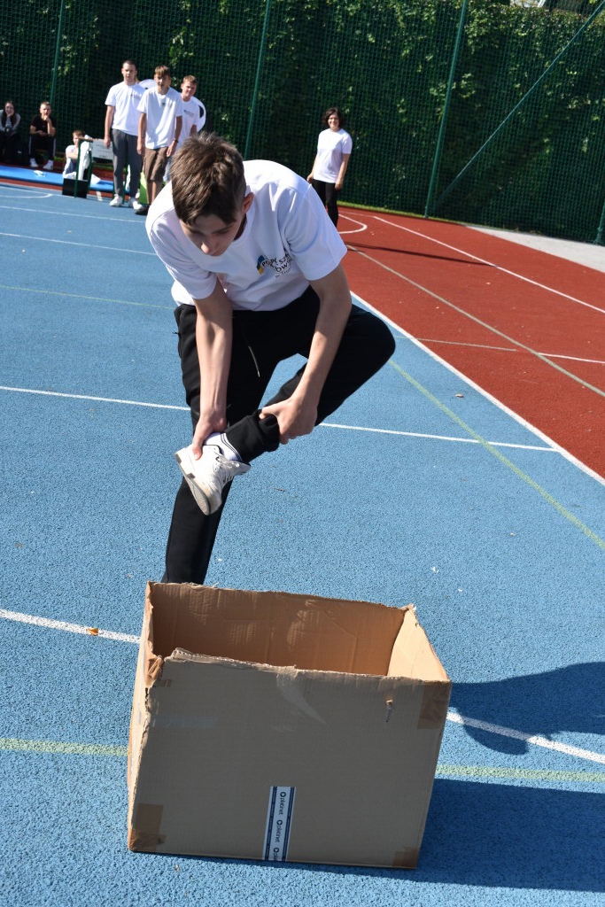 Otrzęsiny Klas Pierwszych z Zespołów Szkół Powiatowych [26.09.2023] - zdjęcie #26 - eOstroleka.pl