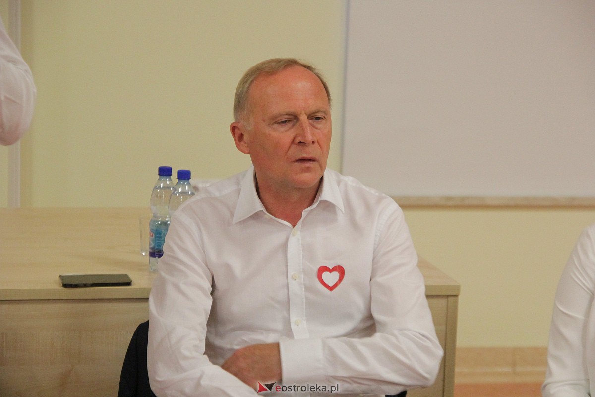 Spotkanie kandydatów KO z wyborcami w Ostrołęce [26.09.2023] - zdjęcie #76 - eOstroleka.pl