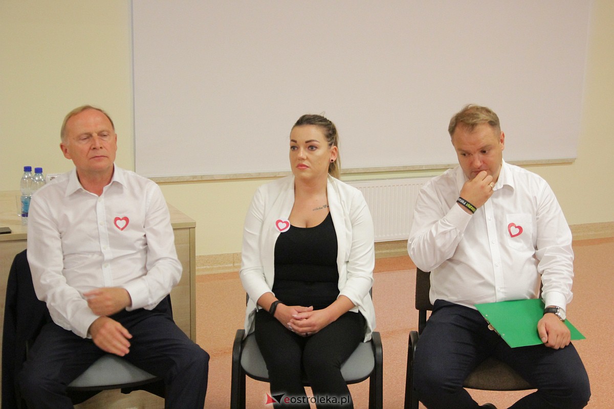 Spotkanie kandydatów KO z wyborcami w Ostrołęce [26.09.2023] - zdjęcie #75 - eOstroleka.pl