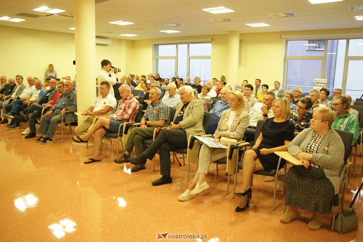 Spotkanie kandydatów KO z wyborcami w Ostrołęce [26.09.2023] - zdjęcie #68 - eOstroleka.pl