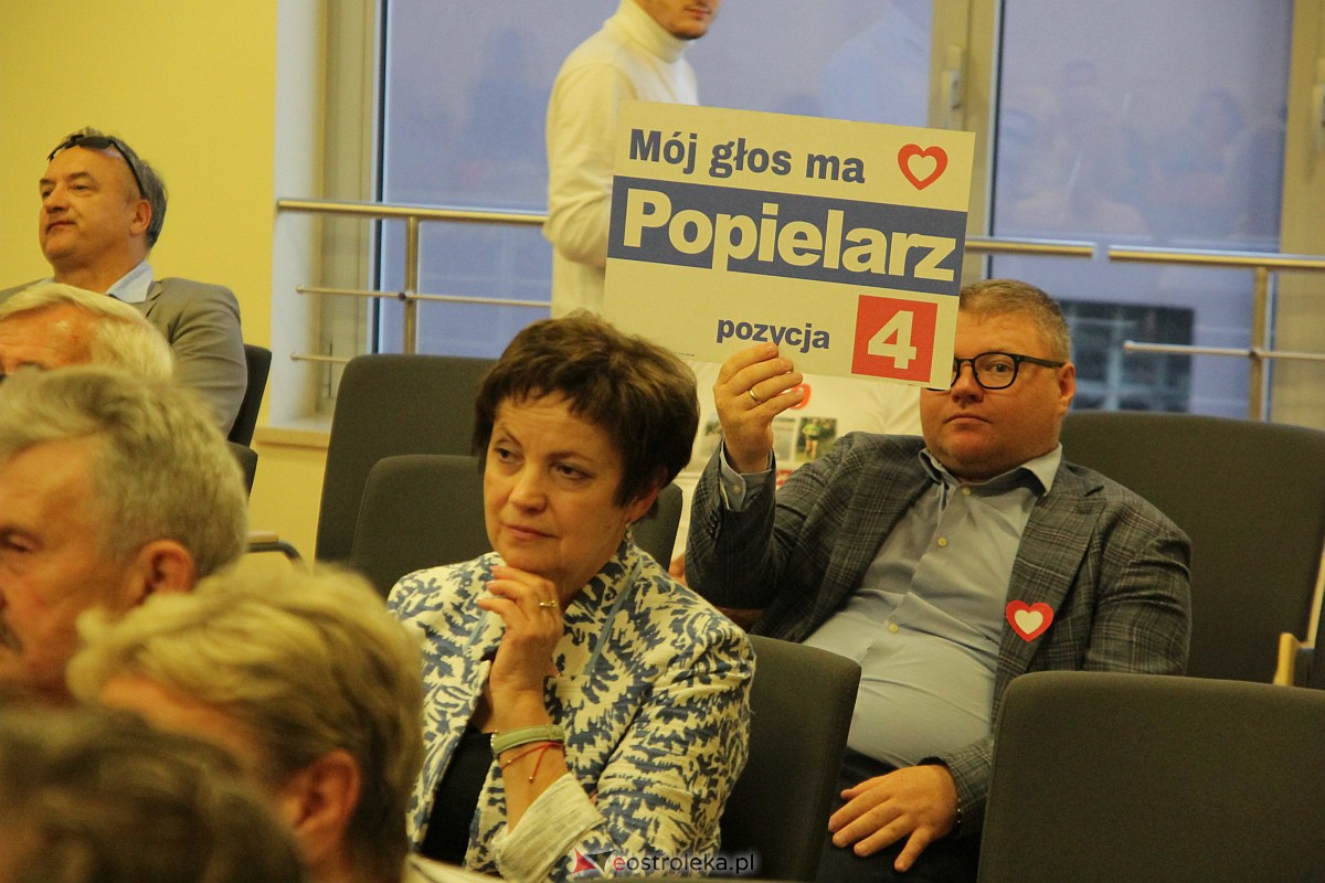 Spotkanie kandydatów KO z wyborcami w Ostrołęce [26.09.2023] - zdjęcie #58 - eOstroleka.pl