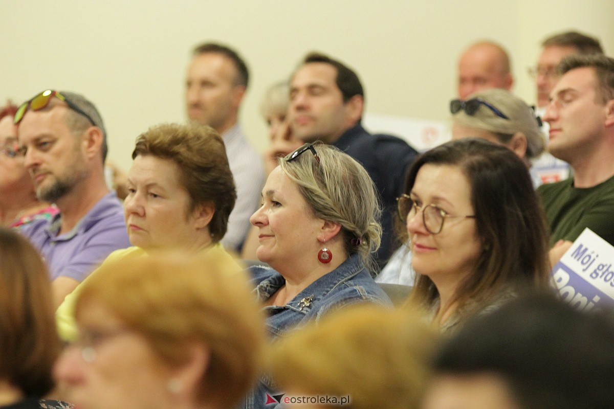 Spotkanie kandydatów KO z wyborcami w Ostrołęce [26.09.2023] - zdjęcie #42 - eOstroleka.pl