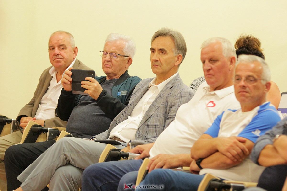 Spotkanie kandydatów KO z wyborcami w Ostrołęce [26.09.2023] - zdjęcie #25 - eOstroleka.pl