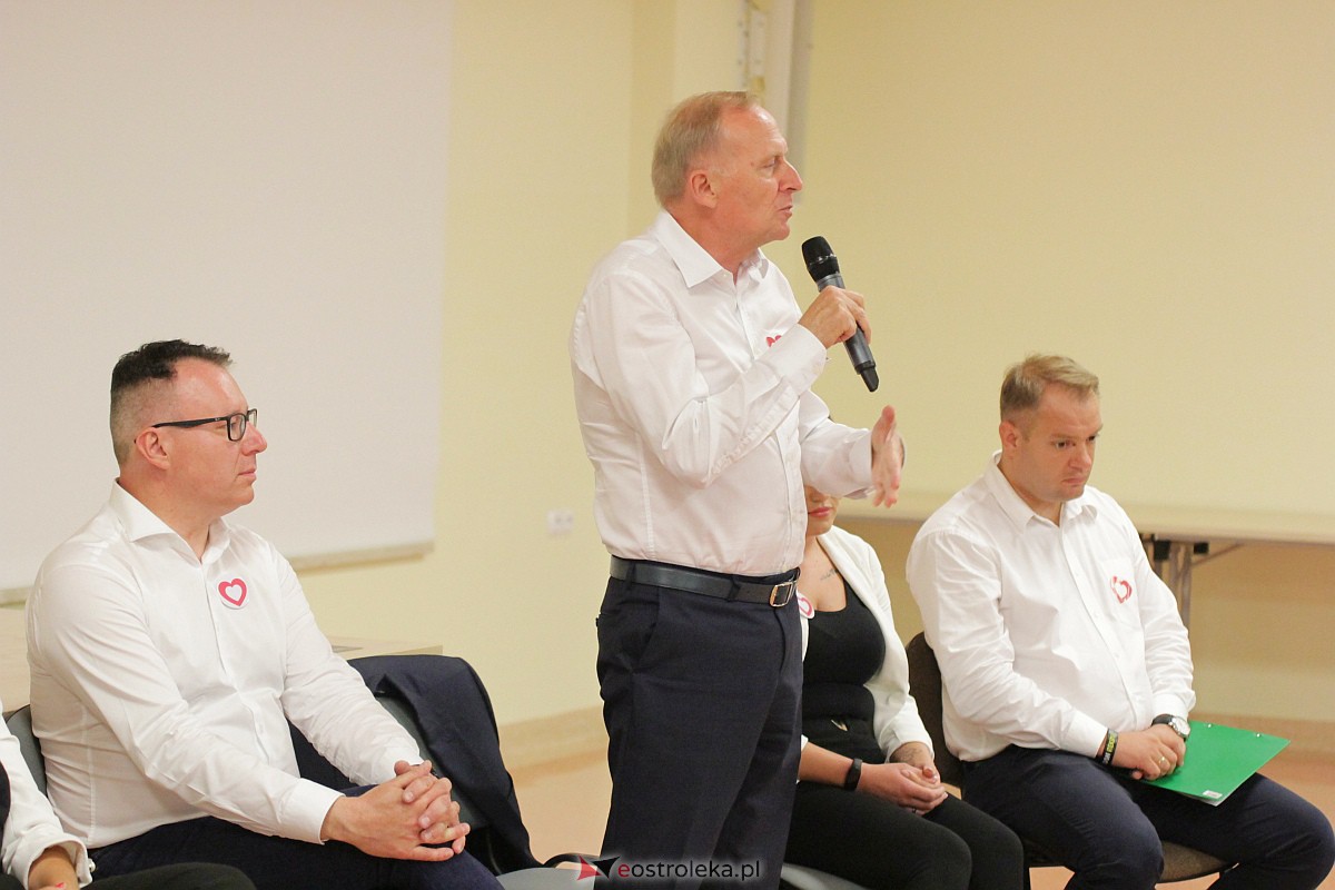 Spotkanie kandydatów KO z wyborcami w Ostrołęce [26.09.2023] - zdjęcie #21 - eOstroleka.pl
