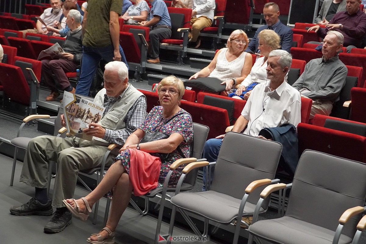 Wykład Marka Budzisza w Muzeum Żołnierzy Wyklętych [26.09.2023] - zdjęcie #57 - eOstroleka.pl