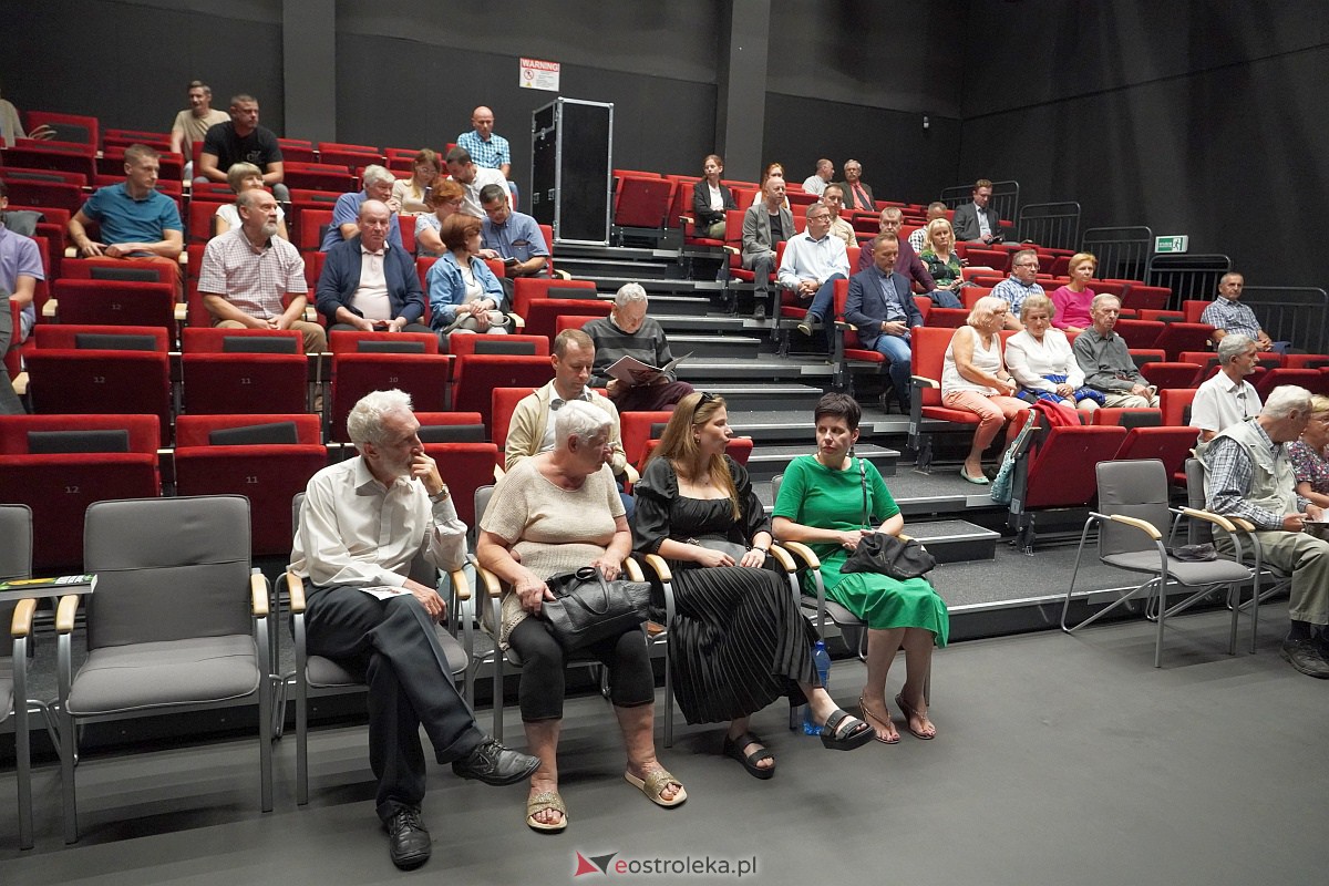 Wykład Marka Budzisza w Muzeum Żołnierzy Wyklętych [26.09.2023] - zdjęcie #48 - eOstroleka.pl