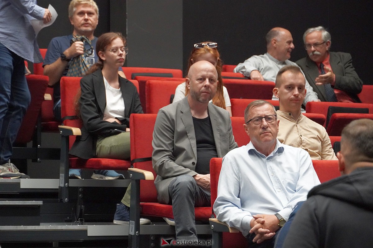 Wykład Marka Budzisza w Muzeum Żołnierzy Wyklętych [26.09.2023] - zdjęcie #44 - eOstroleka.pl