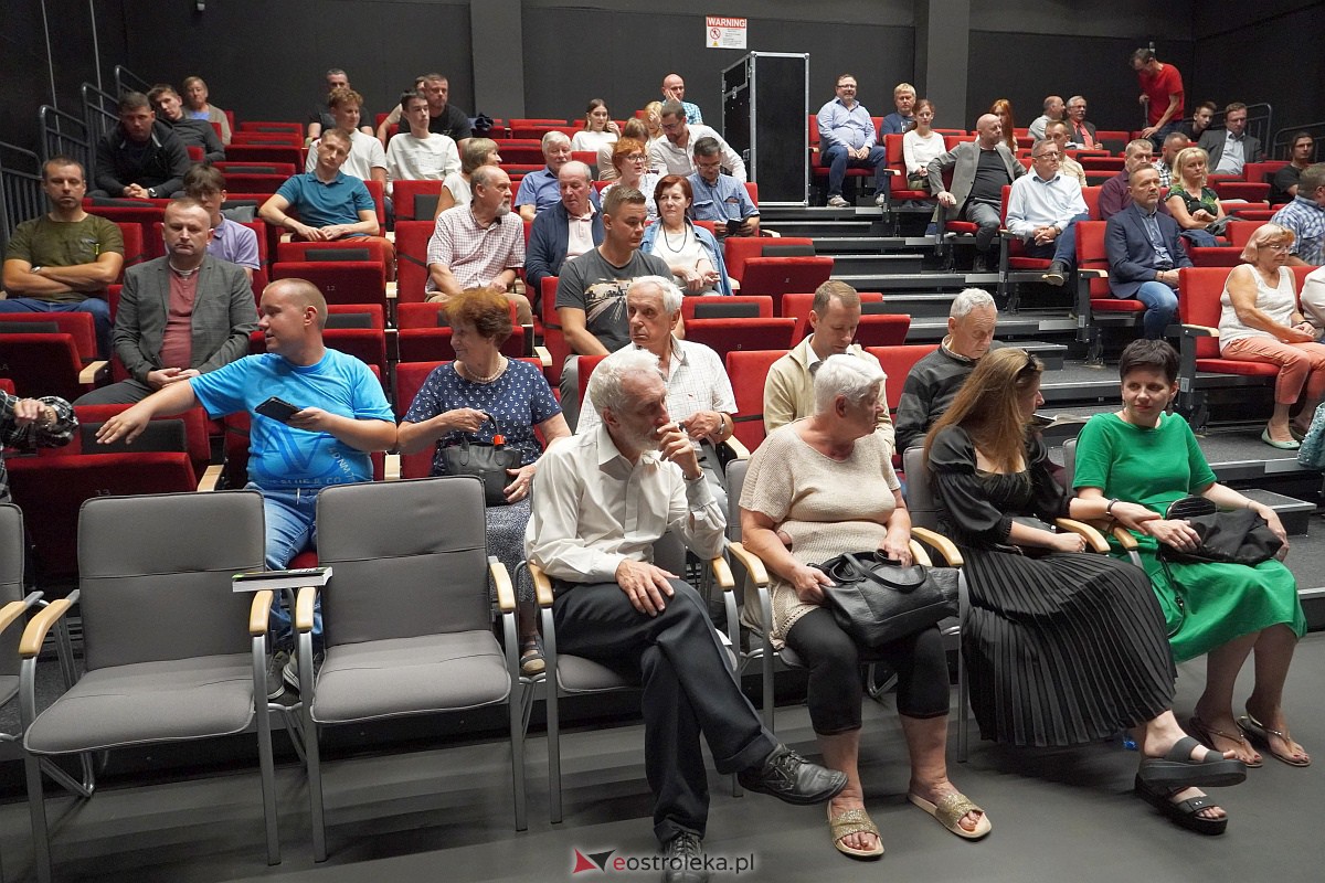 Wykład Marka Budzisza w Muzeum Żołnierzy Wyklętych [26.09.2023] - zdjęcie #37 - eOstroleka.pl