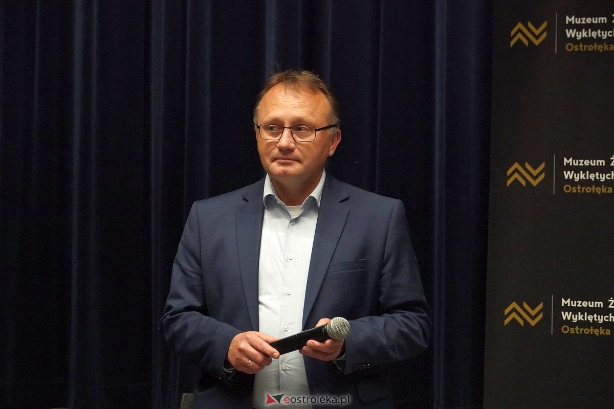 Wykład Marka Budzisza w Muzeum Żołnierzy Wyklętych [26.09.2023] - zdjęcie #33 - eOstroleka.pl