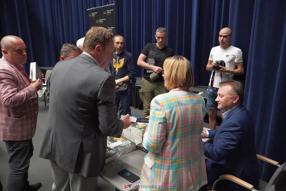 Wykład Marka Budzisza w Muzeum Żołnierzy Wyklętych [26.09.2023] - zdjęcie #18 - eOstroleka.pl