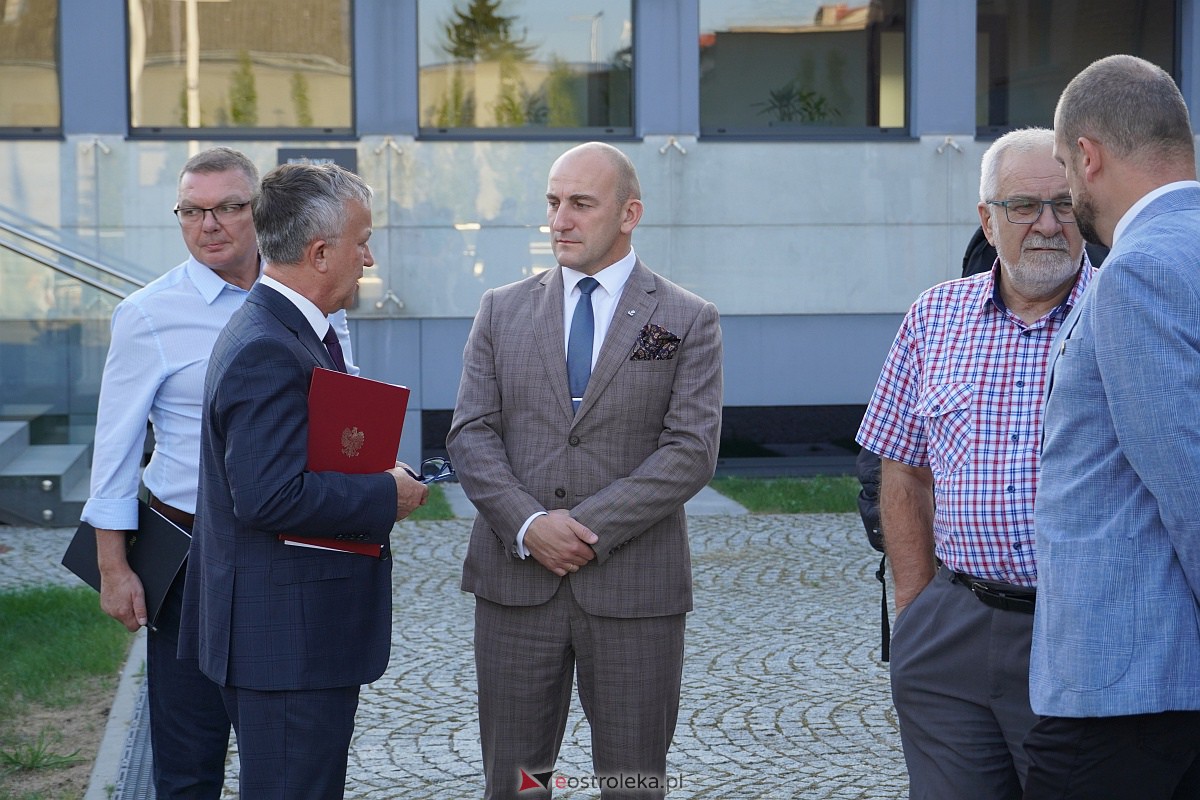 Otwarcie wystawy „Solidarność do wojska!” w Muzeum Żołnierzy Wyklętych [27.09.2023] - zdjęcie #32 - eOstroleka.pl