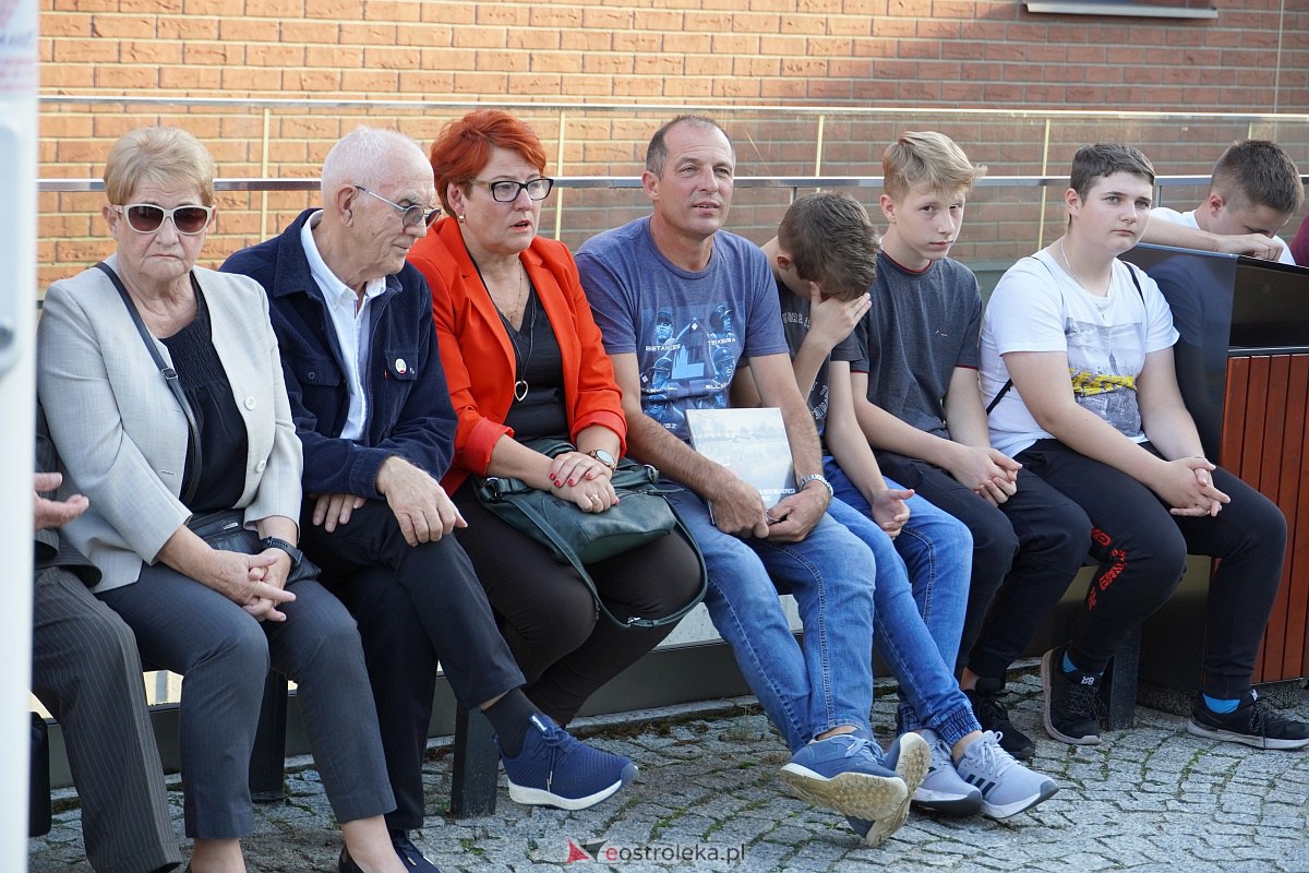 Otwarcie wystawy „Solidarność do wojska!” w Muzeum Żołnierzy Wyklętych [27.09.2023] - zdjęcie #30 - eOstroleka.pl