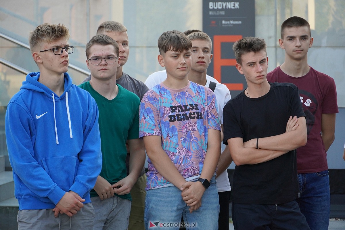 Otwarcie wystawy „Solidarność do wojska!” w Muzeum Żołnierzy Wyklętych [27.09.2023] - zdjęcie #20 - eOstroleka.pl