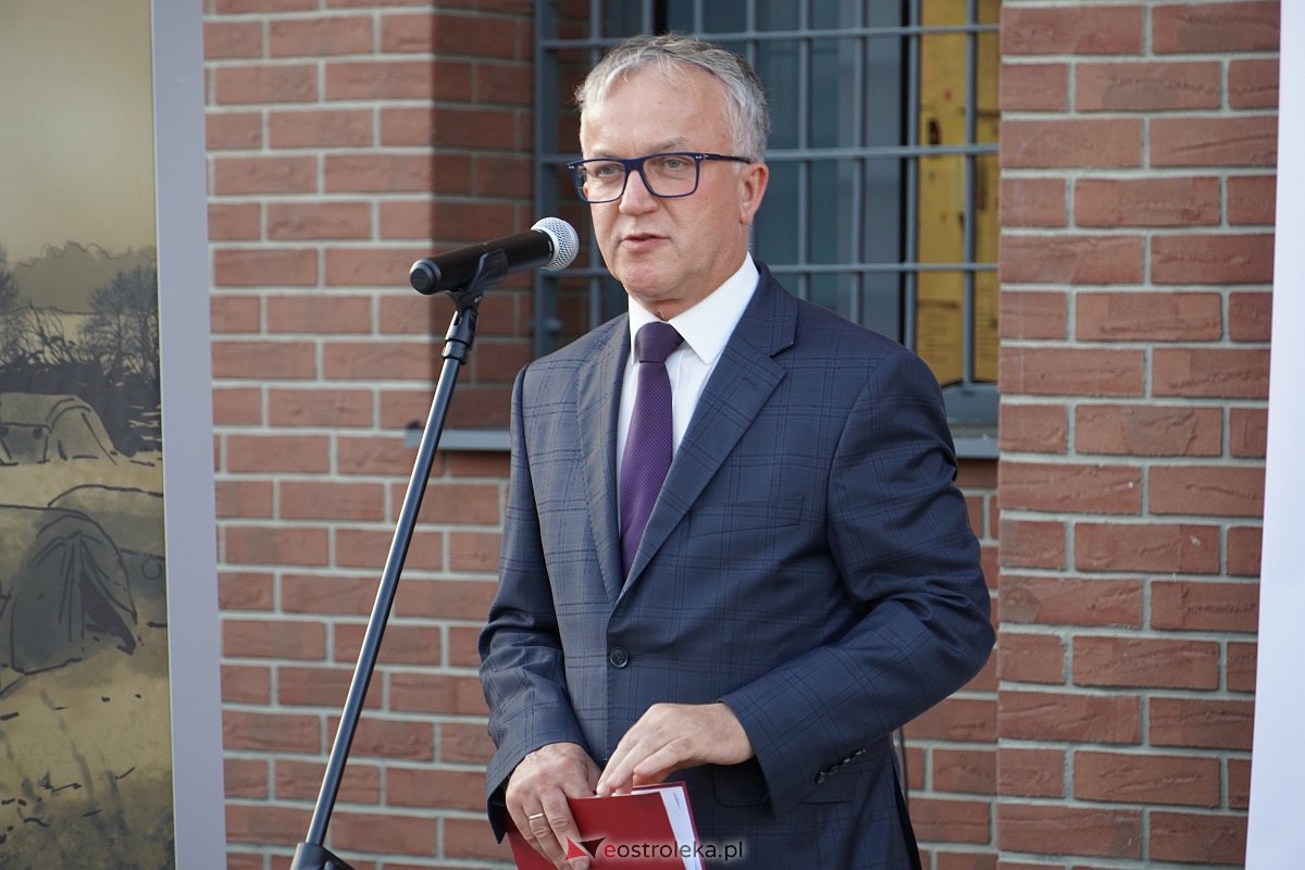 Otwarcie wystawy „Solidarność do wojska!” w Muzeum Żołnierzy Wyklętych [27.09.2023] - zdjęcie #19 - eOstroleka.pl