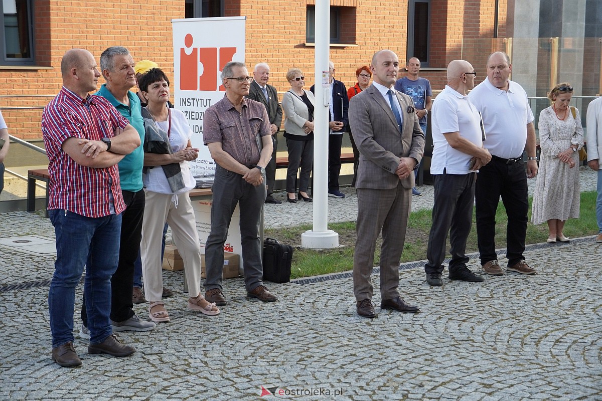 Otwarcie wystawy „Solidarność do wojska!” w Muzeum Żołnierzy Wyklętych [27.09.2023] - zdjęcie #7 - eOstroleka.pl
