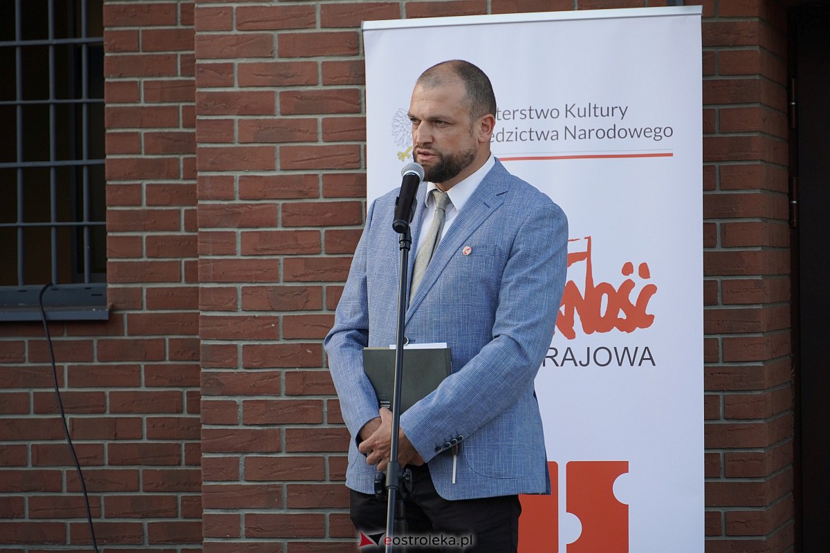 Otwarcie wystawy „Solidarność do wojska!” w Muzeum Żołnierzy Wyklętych [27.09.2023] - zdjęcie #3 - eOstroleka.pl