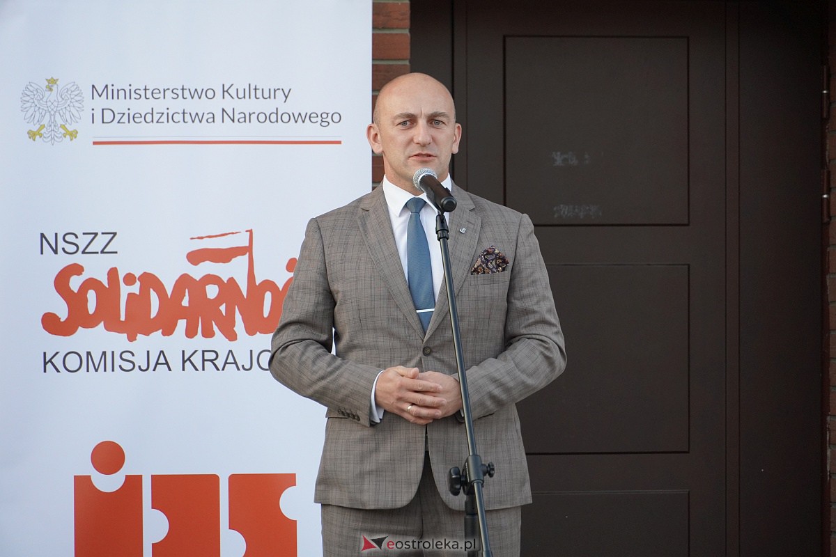 Otwarcie wystawy „Solidarność do wojska!” w Muzeum Żołnierzy Wyklętych [27.09.2023] - zdjęcie #2 - eOstroleka.pl