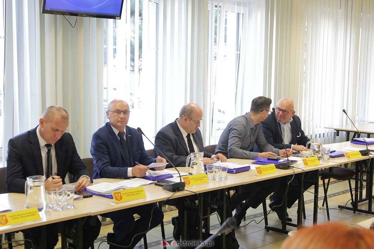 LXXXVII Zwyczajna Sesja Rady Miasta Ostrołęki [28.09.2023] - zdjęcie #41 - eOstroleka.pl