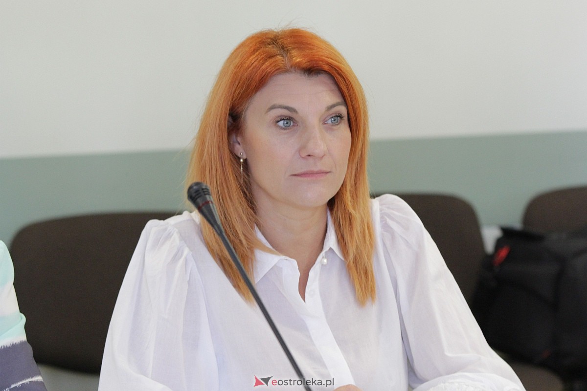 LXXXVII Zwyczajna Sesja Rady Miasta Ostrołęki [28.09.2023] - zdjęcie #15 - eOstroleka.pl