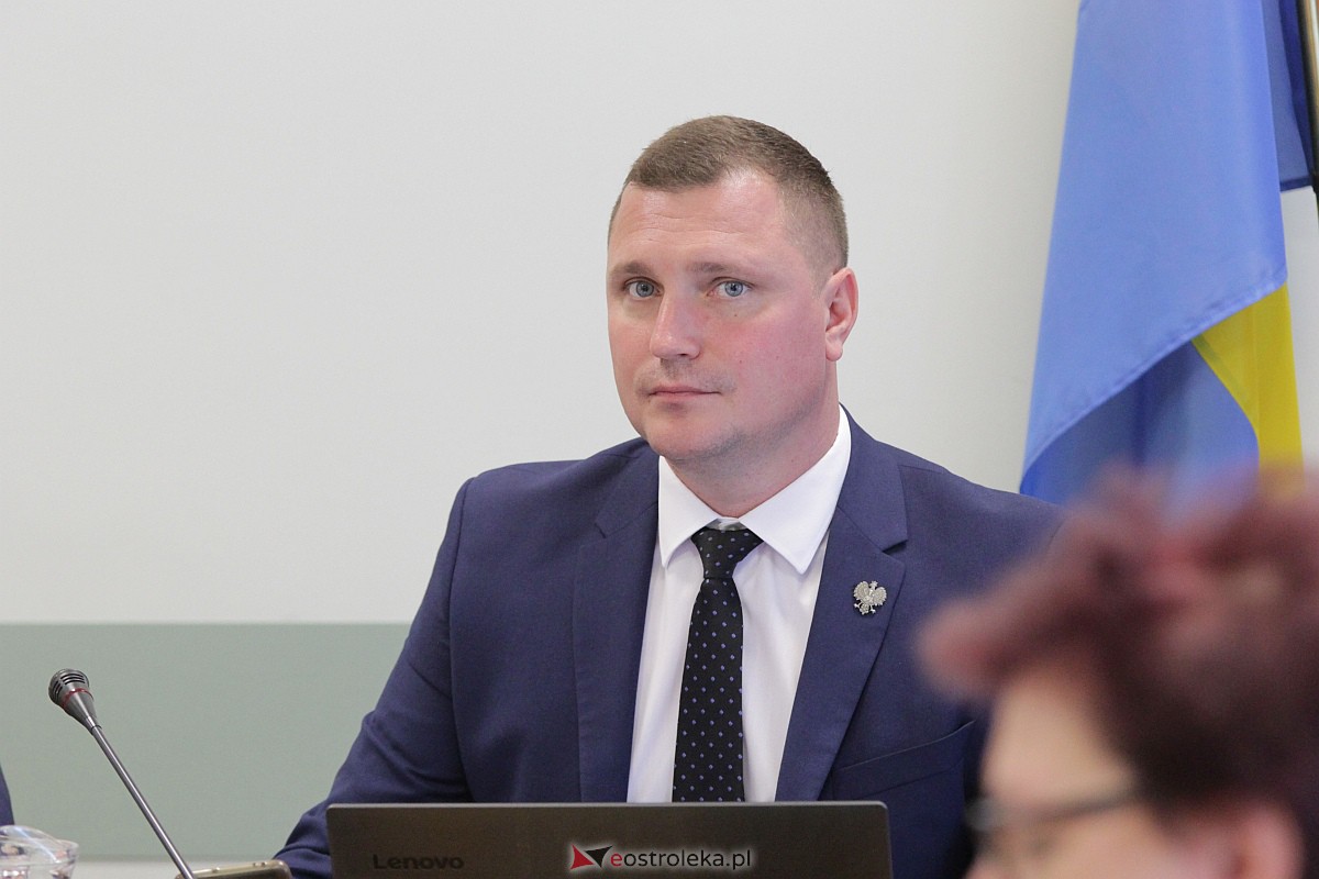 LXXXVII Zwyczajna Sesja Rady Miasta Ostrołęki [28.09.2023] - zdjęcie #12 - eOstroleka.pl