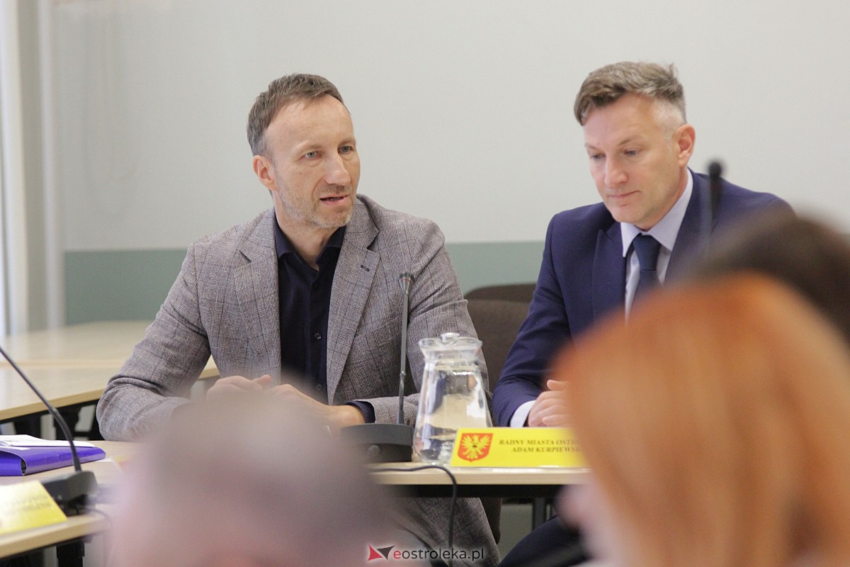 LXXXVII Zwyczajna Sesja Rady Miasta Ostrołęki [28.09.2023] - zdjęcie #8 - eOstroleka.pl