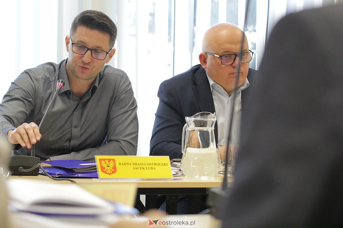 LXXXVII Zwyczajna Sesja Rady Miasta Ostrołęki [28.09.2023] - zdjęcie #2 - eOstroleka.pl