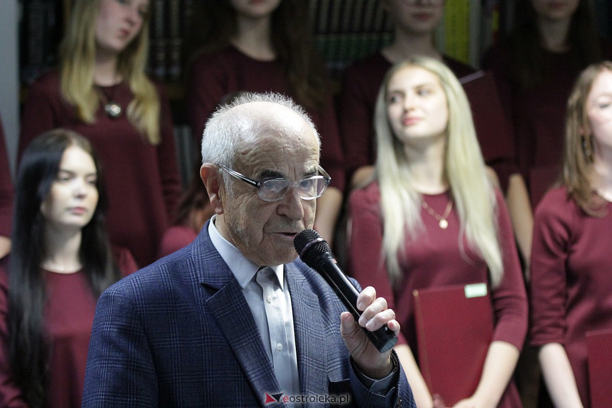 Słownik dialektu kurpiowskiego - dzieło życia Henryka Gadomskiego [28.09.2023] - zdjęcie #3 - eOstroleka.pl