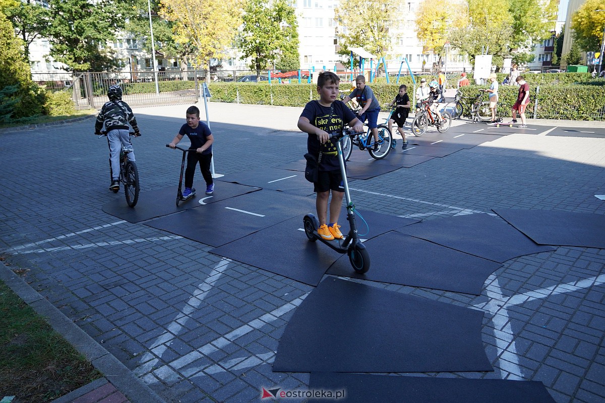 Festyn Bezpieczni z Szóstką [29.09.2023] - zdjęcie #122 - eOstroleka.pl