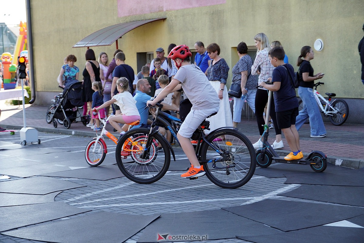 Festyn Bezpieczni z Szóstką [29.09.2023] - zdjęcie #115 - eOstroleka.pl
