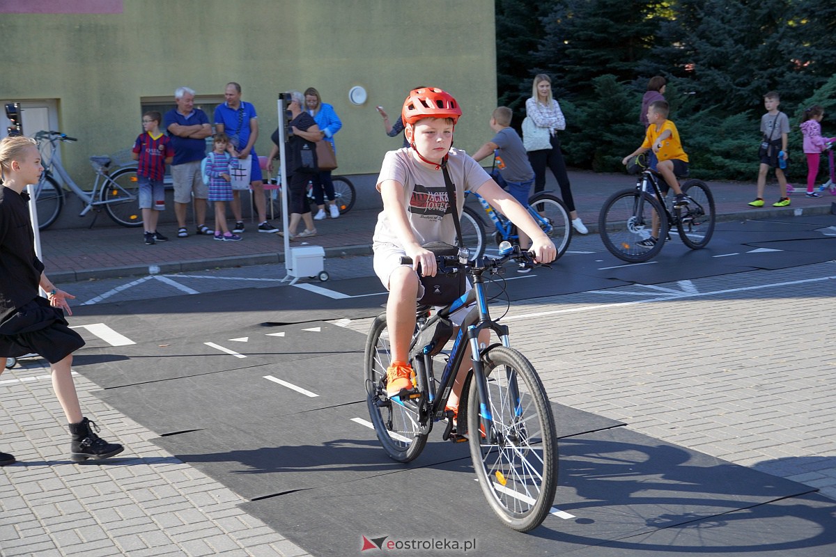 Festyn Bezpieczni z Szóstką [29.09.2023] - zdjęcie #111 - eOstroleka.pl