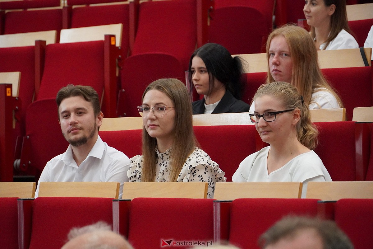 Inauguracja roku akademickiego 2023/2024 w ostrołęckim WSAP [29.09.2023] - zdjęcie #72 - eOstroleka.pl