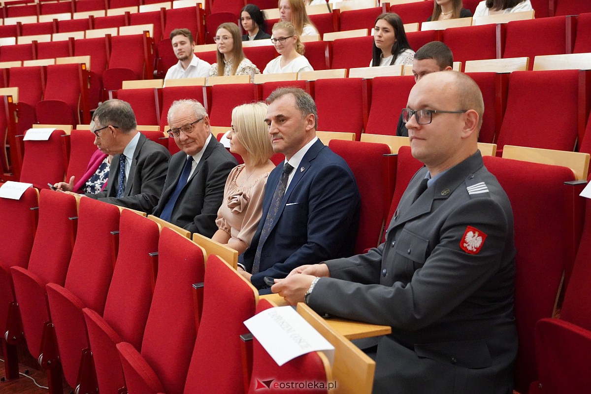 Inauguracja roku akademickiego 2023/2024 w ostrołęckim WSAP [29.09.2023] - zdjęcie #71 - eOstroleka.pl