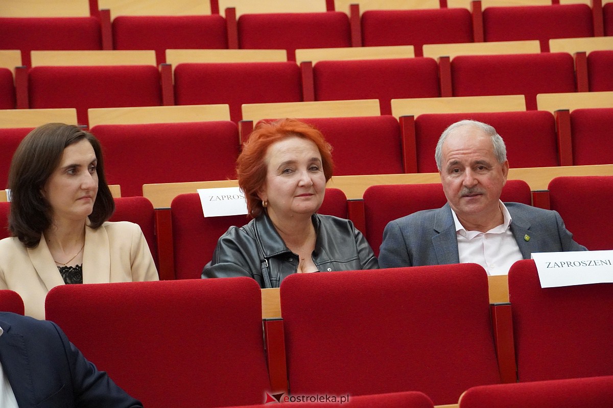Inauguracja roku akademickiego 2023/2024 w ostrołęckim WSAP [29.09.2023] - zdjęcie #63 - eOstroleka.pl