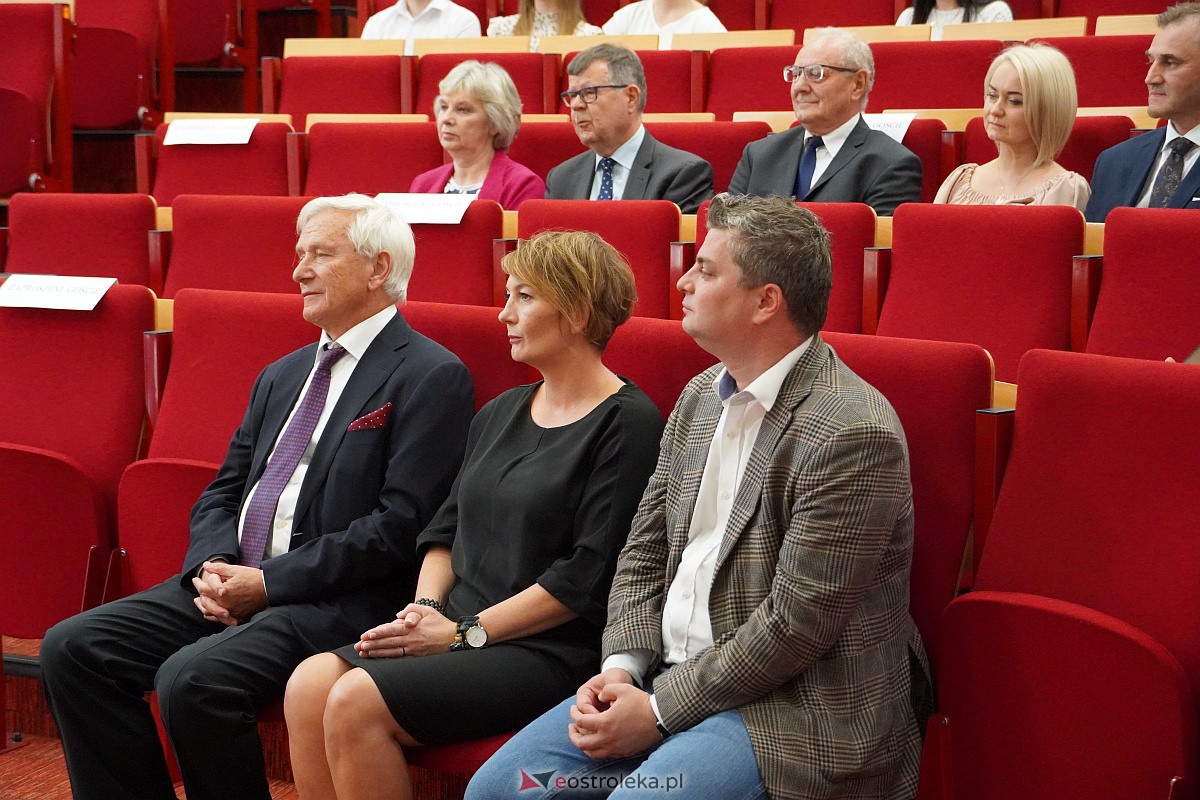 Inauguracja roku akademickiego 2023/2024 w ostrołęckim WSAP [29.09.2023] - zdjęcie #36 - eOstroleka.pl