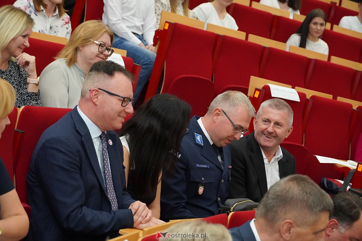 Inauguracja roku akademickiego 2023/2024 w ostrołęckim WSAP [29.09.2023] - zdjęcie #31 - eOstroleka.pl
