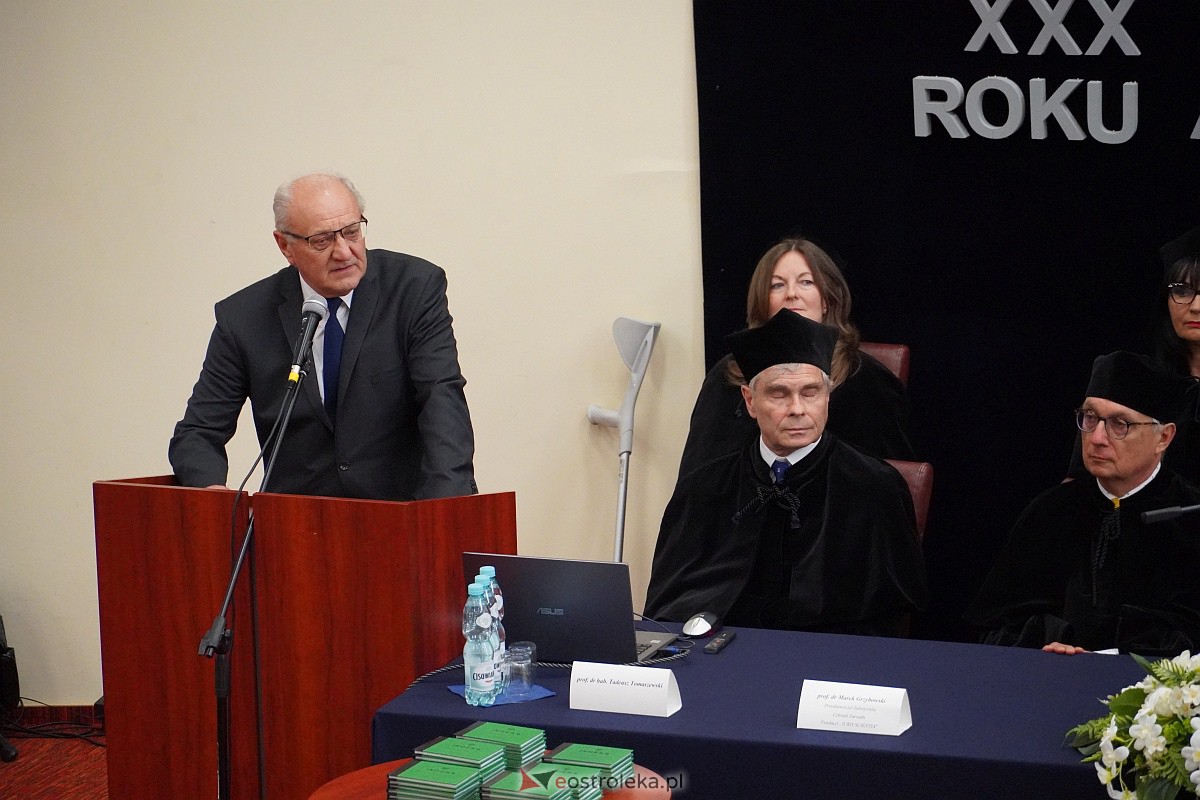 Inauguracja roku akademickiego 2023/2024 w ostrołęckim WSAP [29.09.2023] - zdjęcie #26 - eOstroleka.pl