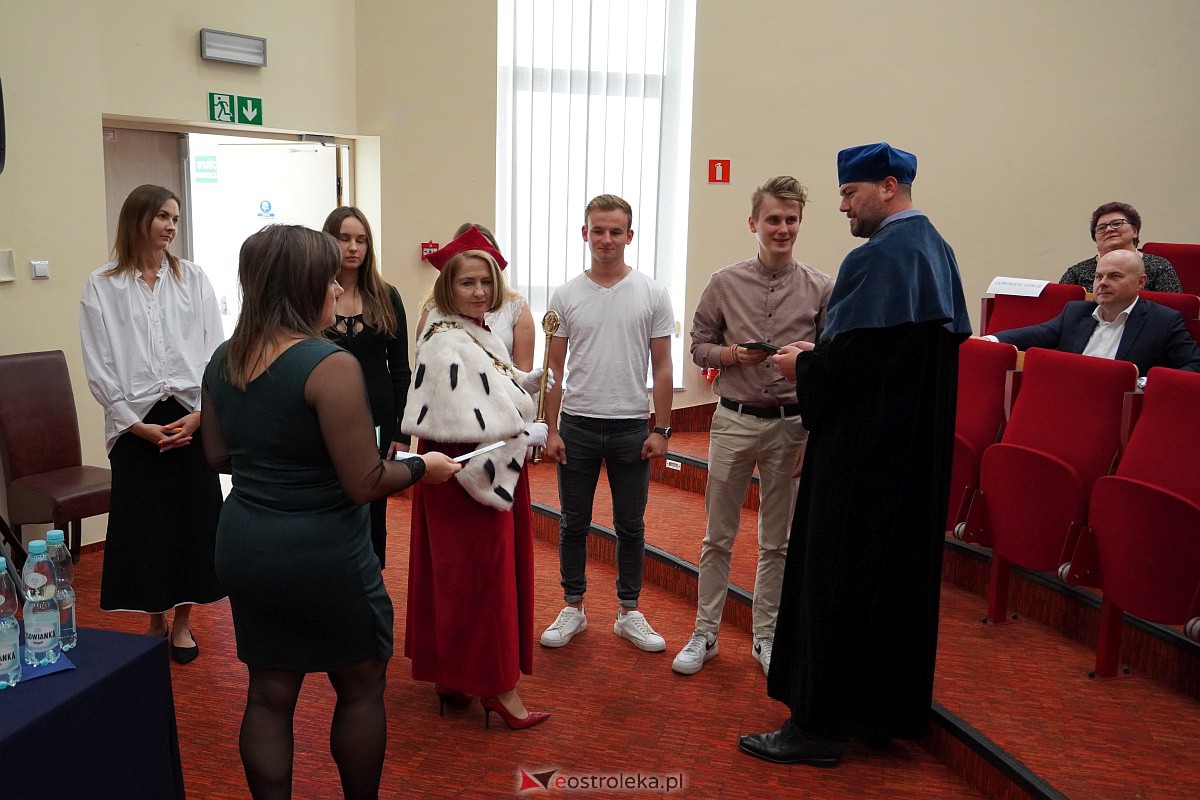 Inauguracja roku akademickiego 2023/2024 w ostrołęckim WSAP [29.09.2023] - zdjęcie #11 - eOstroleka.pl