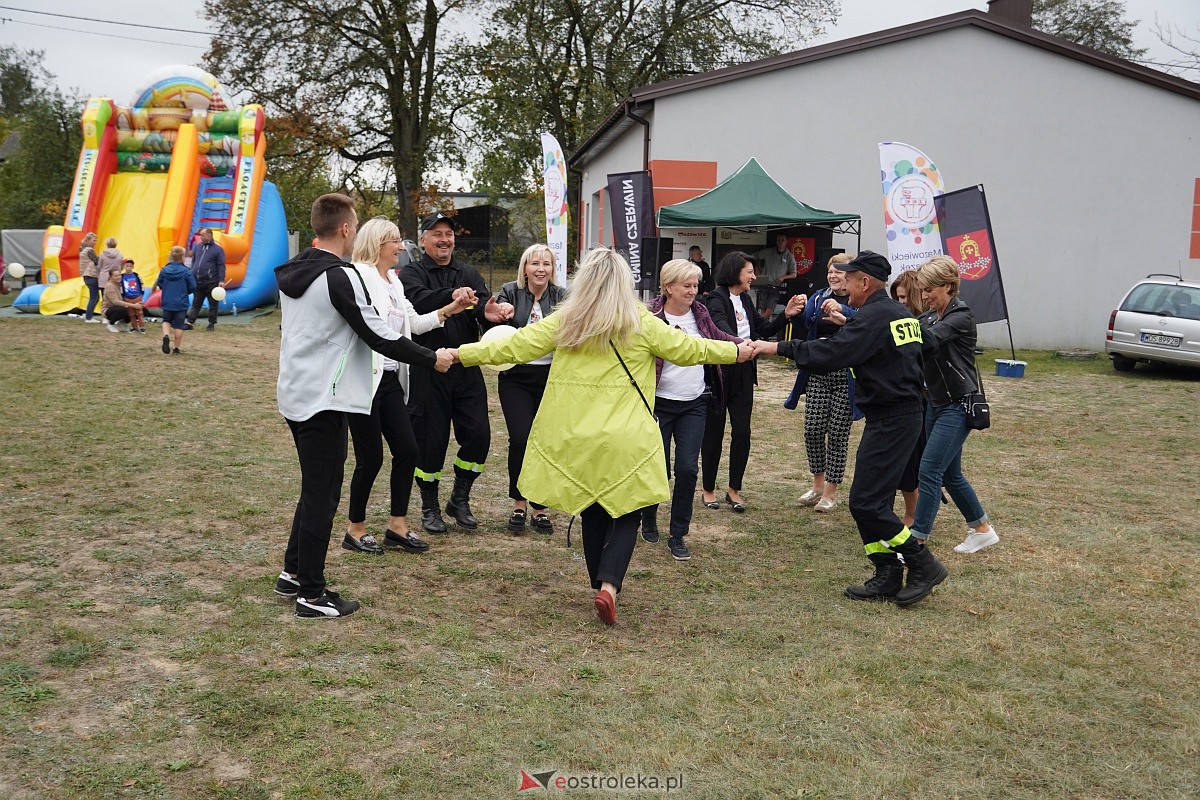Festyn Rodzinny w Jankach Młodych Z Jankowiankami zadbaj o zdrowie [30.09.2023] - zdjęcie #57 - eOstroleka.pl