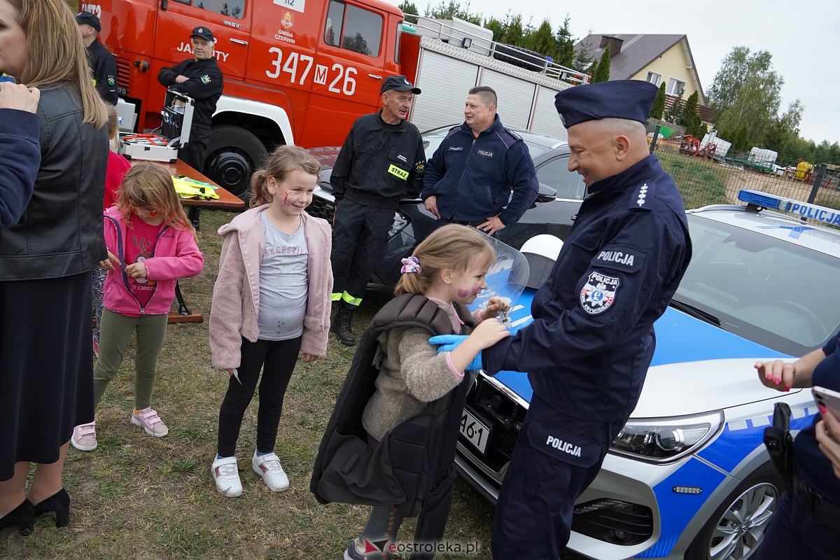 Festyn Rodzinny w Jankach Młodych Z Jankowiankami zadbaj o zdrowie [30.09.2023] - zdjęcie #34 - eOstroleka.pl