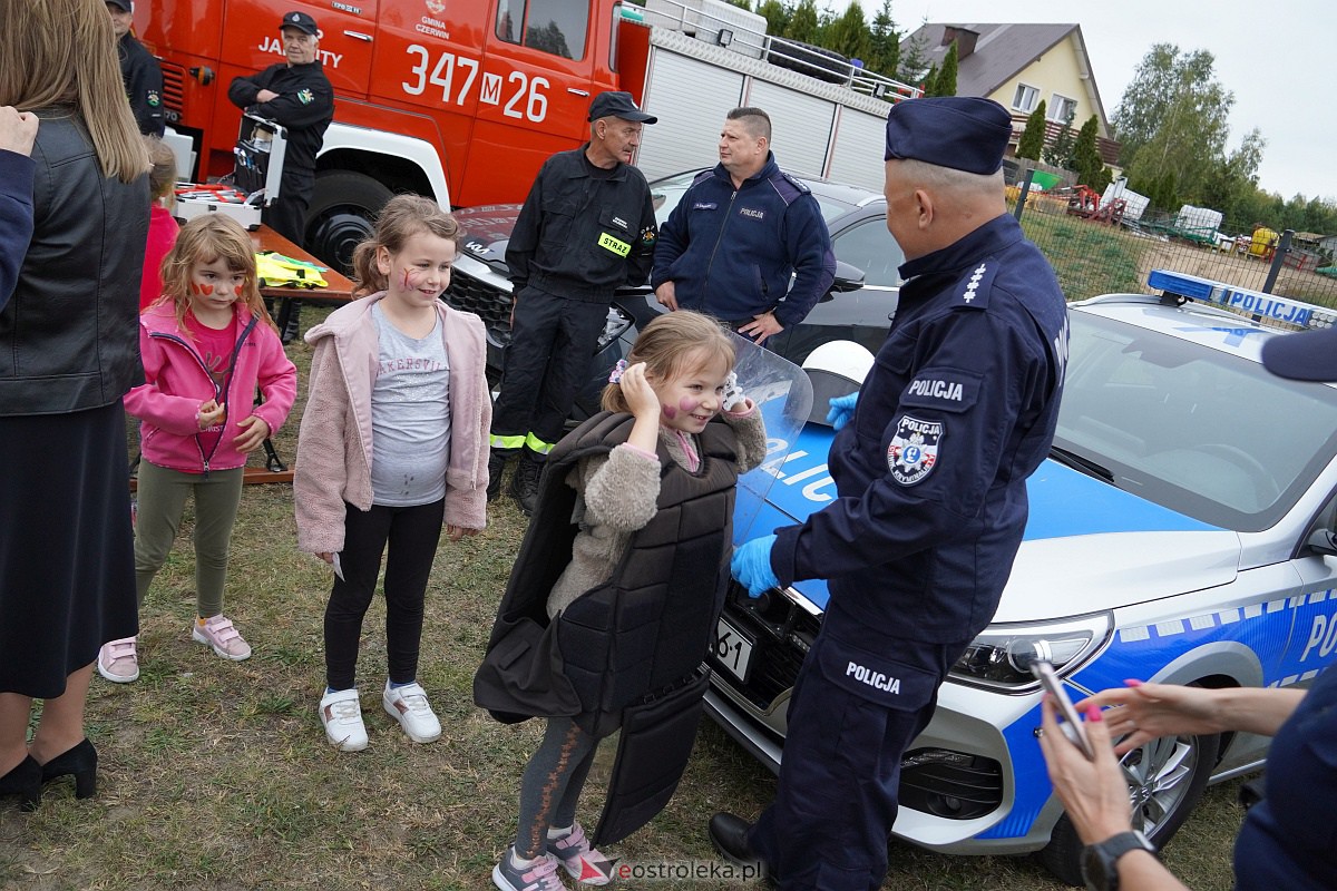 Festyn Rodzinny w Jankach Młodych Z Jankowiankami zadbaj o zdrowie [30.09.2023] - zdjęcie #33 - eOstroleka.pl