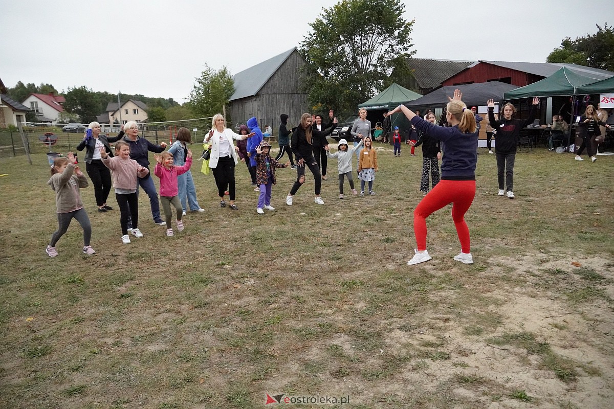 Festyn Rodzinny w Jankach Młodych Z Jankowiankami zadbaj o zdrowie [30.09.2023] - zdjęcie #15 - eOstroleka.pl