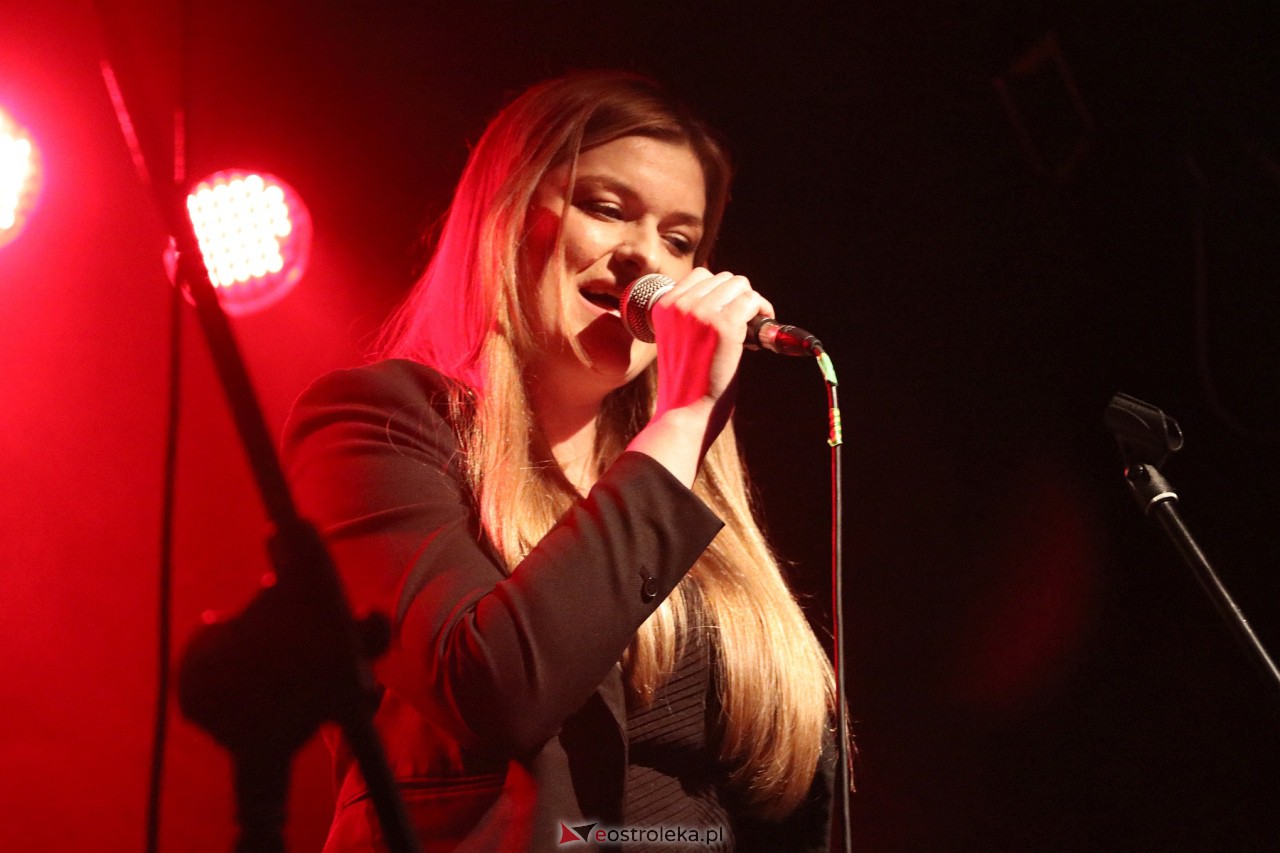 Koncert pożegnalny Studia Piosenki [29.09.2023] - zdjęcie #9 - eOstroleka.pl
