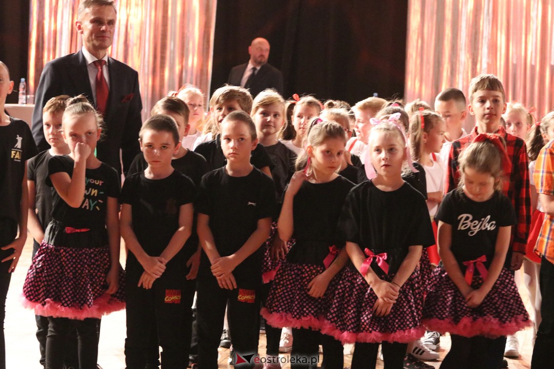 Turniej tańca O Złotą Podwiązkę [30.09.2023] - zdjęcie #2 - eOstroleka.pl