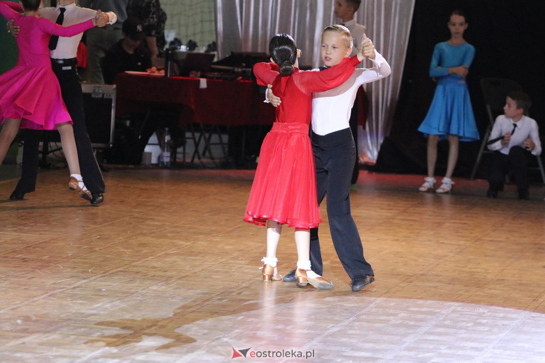 Turniej tańca O Złotą Podwiązkę [30.09.2023] - zdjęcie #5 - eOstroleka.pl