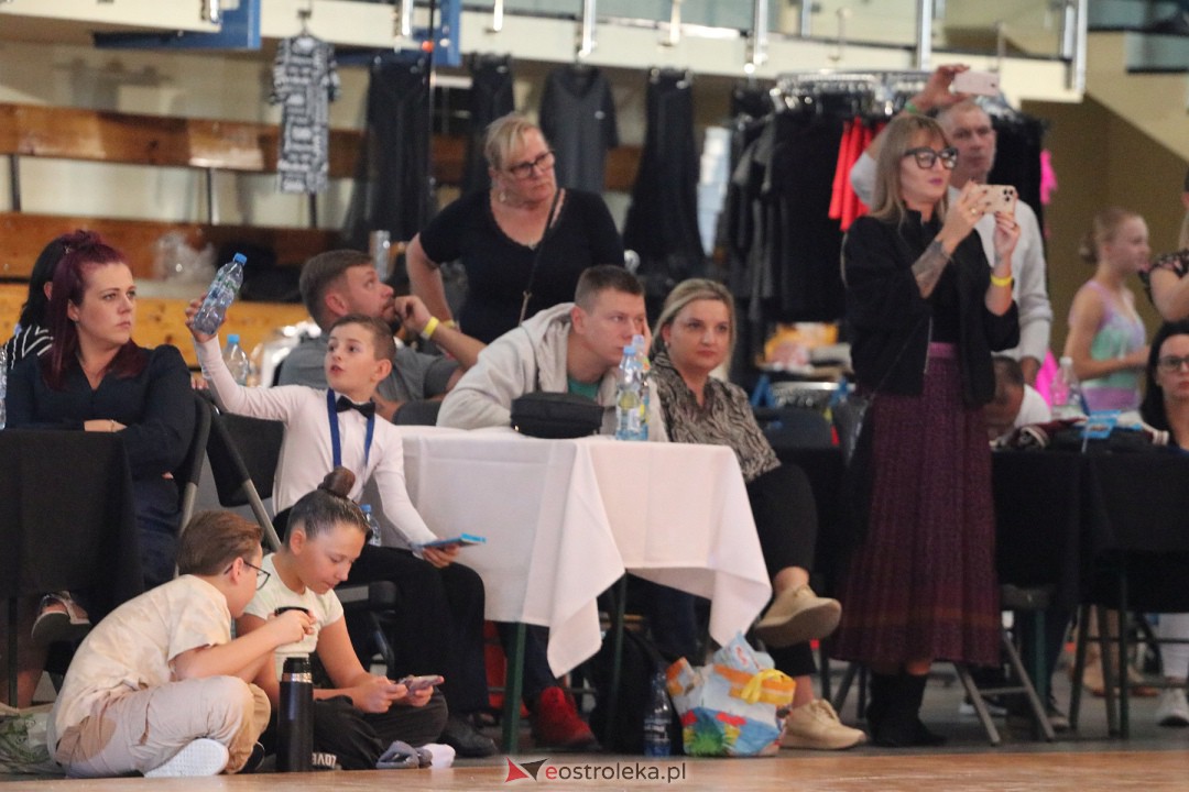 Turniej tańca O Złotą Podwiązkę [30.09.2023] - zdjęcie #349 - eOstroleka.pl