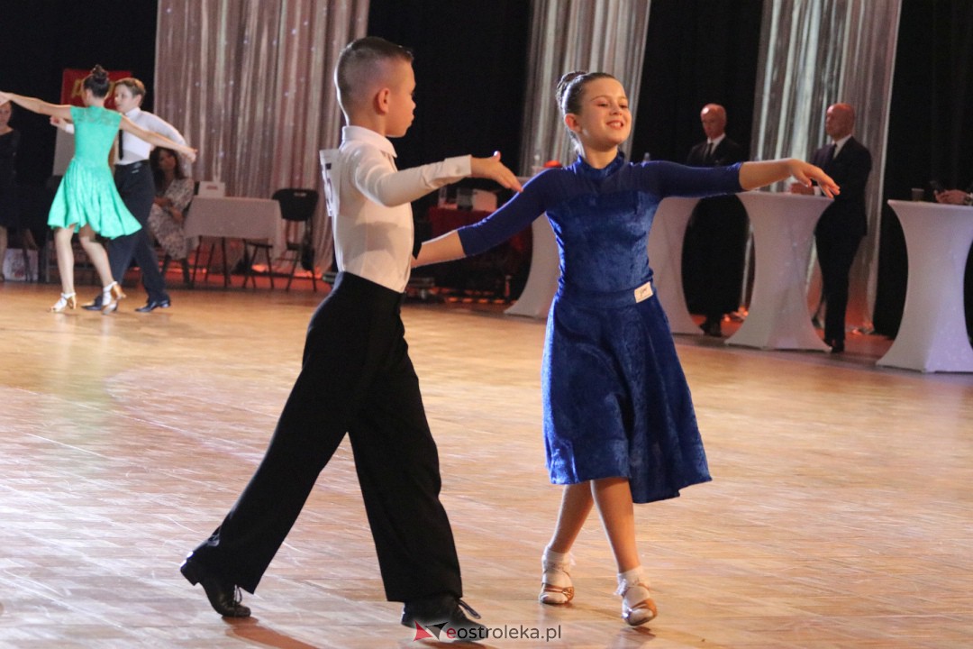 Turniej tańca O Złotą Podwiązkę [30.09.2023] - zdjęcie #41 - eOstroleka.pl