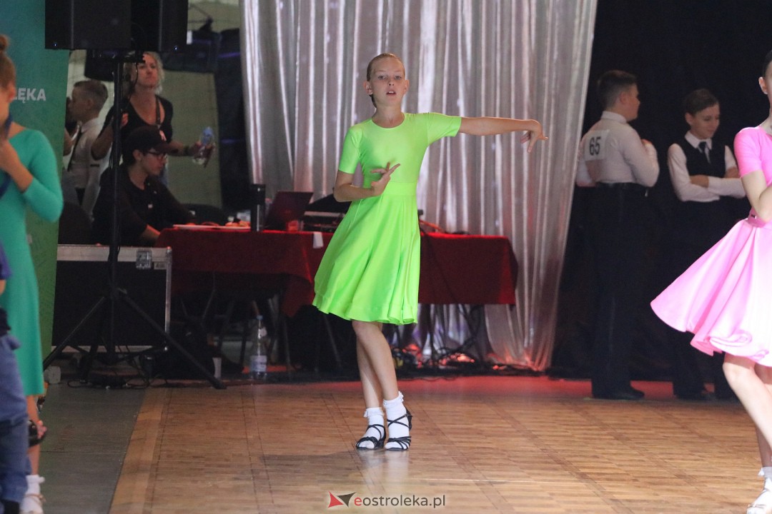 Turniej tańca O Złotą Podwiązkę [30.09.2023] - zdjęcie #75 - eOstroleka.pl