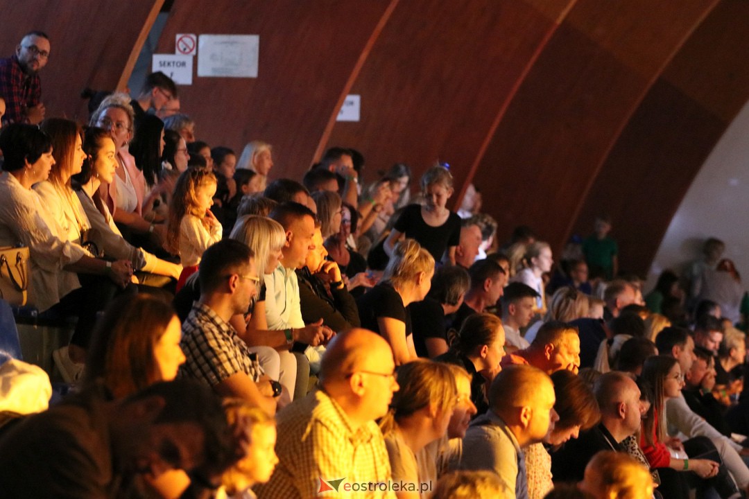 Turniej tańca O Złotą Podwiązkę [30.09.2023] - zdjęcie #238 - eOstroleka.pl