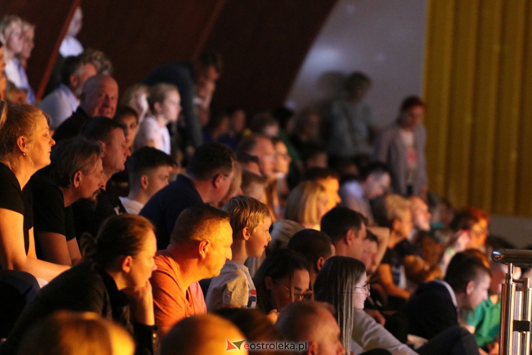 Turniej tańca O Złotą Podwiązkę [30.09.2023] - zdjęcie #237 - eOstroleka.pl